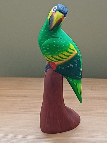 Multicoloured parrot mccaw - multicoloured,