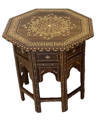 Anglo indian carved - ,
