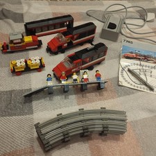 LEGO High-Speed City Express Passenger Train set 7745, train and track