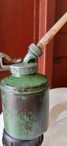 Vintage wesco oil can - oil, can.