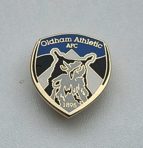 Oldham athletic pin badge - oldham,