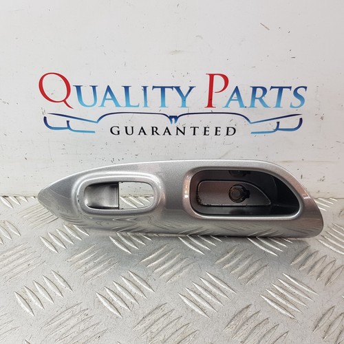 Nissan juke door handle trim - handle,