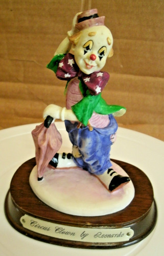 Leonardo circus clown figurine - leonardo,