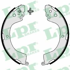 Brake Shoe Set for MITSUBISHI:L200,STRADA,STRAKER,L200 III,L400 Van MB858876