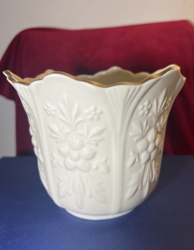 Ansley camellia bone china - camellia,