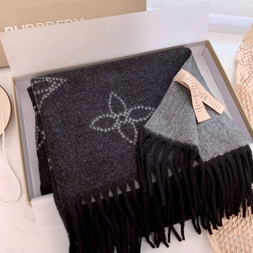 Luxurious ladies cashmere - luxurious,