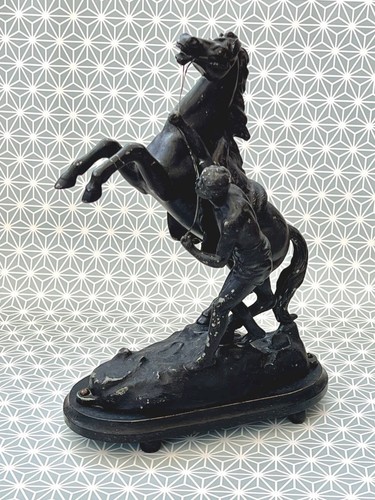 Art deco cast wooden - a,