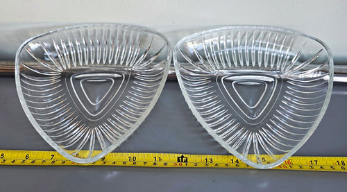 Pair vintage art - pair, deco