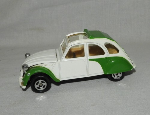 Corgi citroen 2cv6 - 2cv6, and
