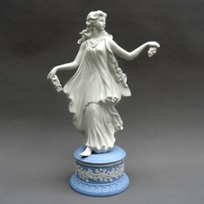 Wedgwood "Vine & Berry Spray"