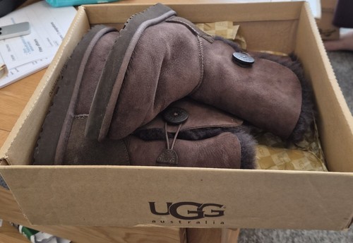 Ugg bailey button chocolate - ugg,