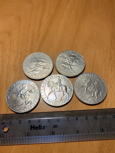 Job lot 1977 - 5x, queen