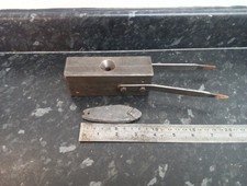 VINTAGE METAL LEAD FISHING