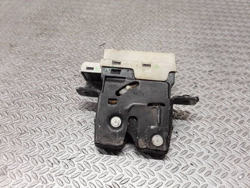 Nissan primera 2003 - 2003, tailgate