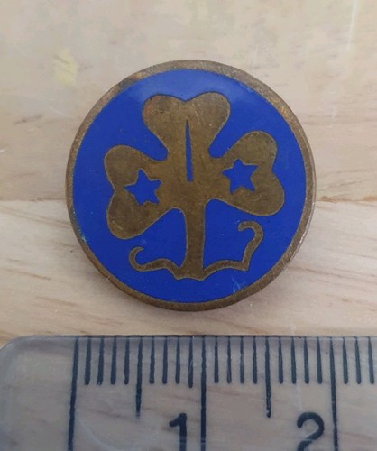 Vintage girl guides trefoil - guides,