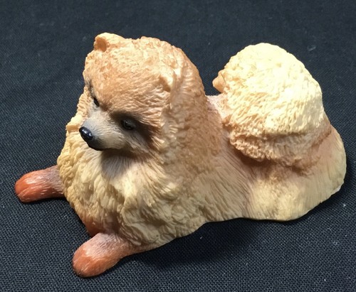 Pomeranian figurine small - pomeranian,