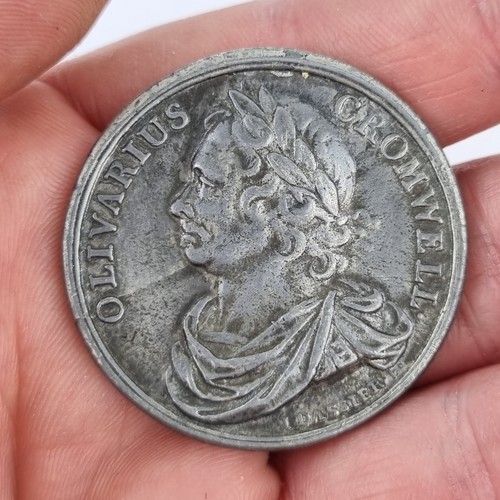 Antique lead oliver cromwell - antique, lead?