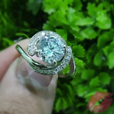 2Ct Round Cut Diamond Swirl