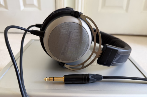 Beyerdynamic headphones - t1,