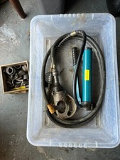 (Used) Burndy Y10FP Hydraulic crimping tool with BICC-BURNDY HYPRESS Y35-B