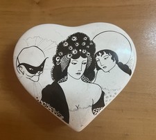 Aubrey Beardsley Poole Pottery Heart Shaped Box & Cover
