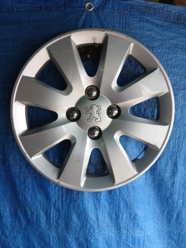 Peugeot 207 sw - 15",