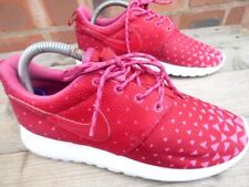 womens NIKE roshe run - size