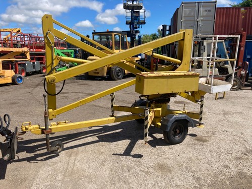 Towable cherry picker - , scissor