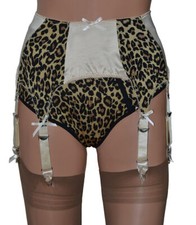 8 Strap Suspender Belt Leopard