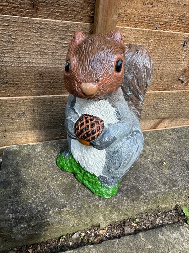 Vintage squirrel garden - vintage,