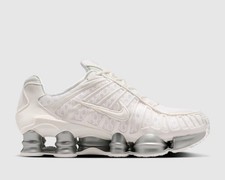 Nike shox size 7 - w,