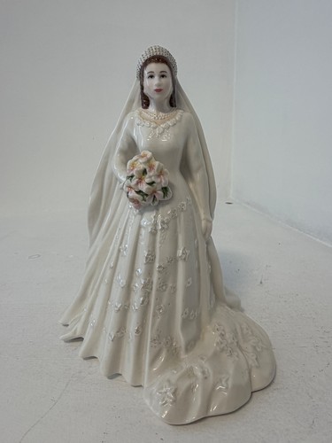 Royal worcester queen - worcester,