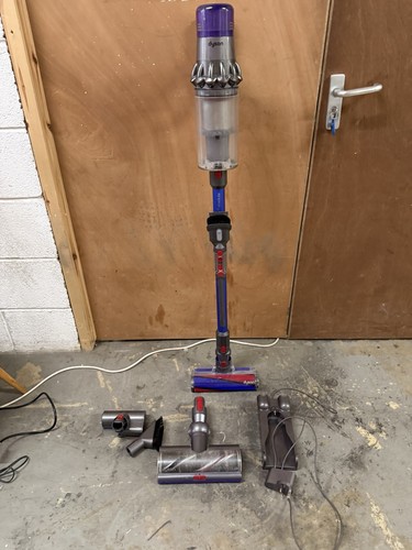 Dyson v11 absolute - dyson,