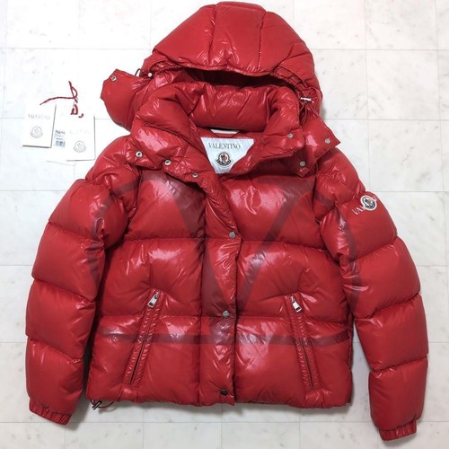 Moncler valentino logo down - moncler,