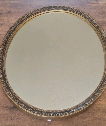 Vintage style round - gold, wall