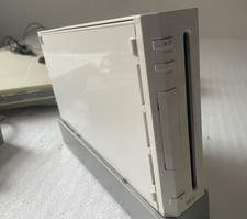 Nintendo Wii and Wii Fit Balance Board with All Connections   Good Working Order