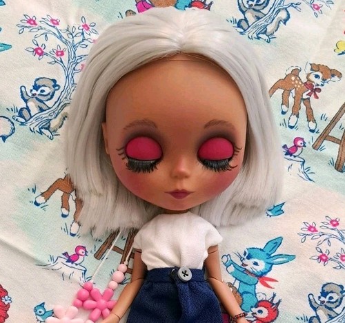 Customised factory blythe - 🤍,
