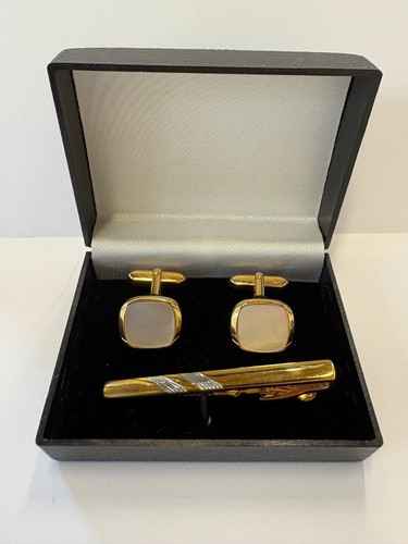 Bnib vintage boxed gold tone - gold,