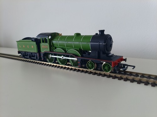 Hornby gauge r150 lner - oo,