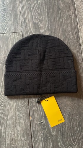 Fendi black monogram beanie - black,