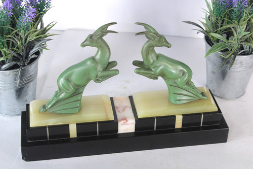 Art deco sculpture - sculpture, spelter