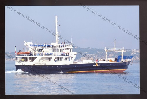 Fq2365 tourist ferry - tourist,