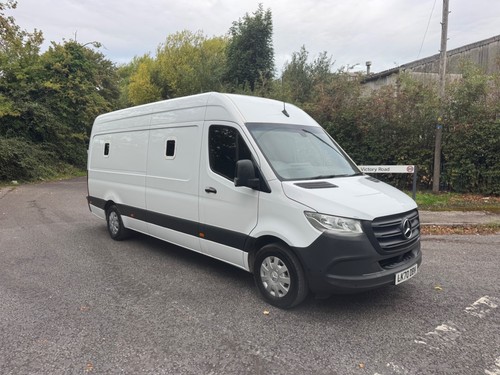 2020 mercedes sprinter - 70,