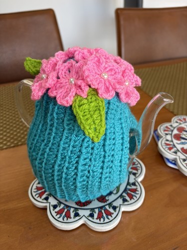 Crochet knitted tea - , cosy