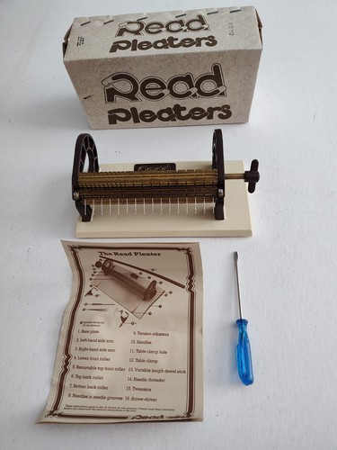 Vintage read pleaters row - vintage,