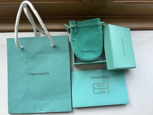 Tiffany box pouch - &,