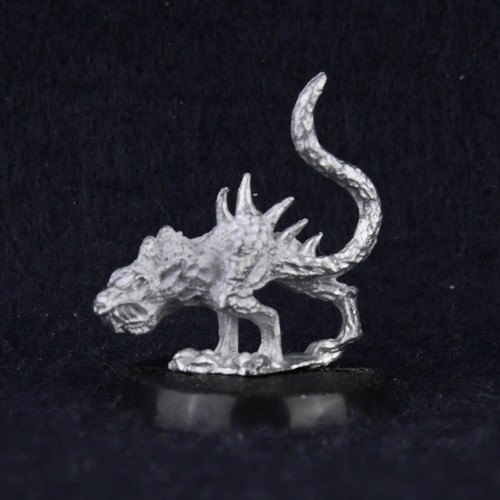 Necromunda giant rat wyrd - giant,