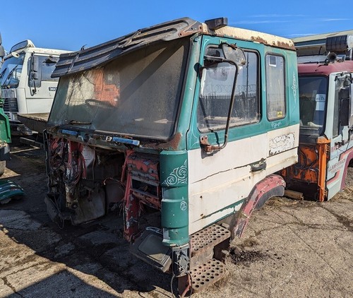 Scania 112 truck cab - truck,