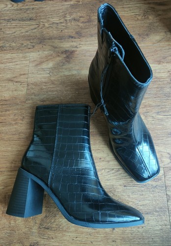 Vegan friendly block - block, heel