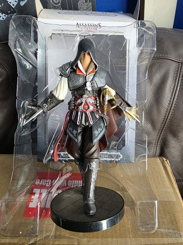 Assassins creed ezio master - ezio,